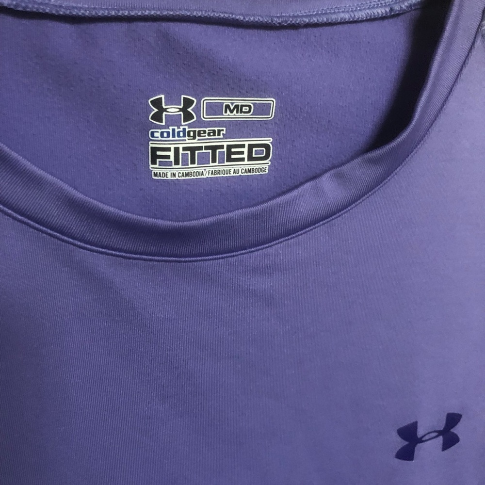 SOLD Under Armour Cold Gear Crew Neck Med - Picture 2 of 8